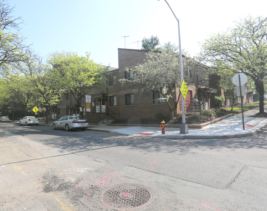 Triangle Village Apartments in Paterson, NJ - Building Photo