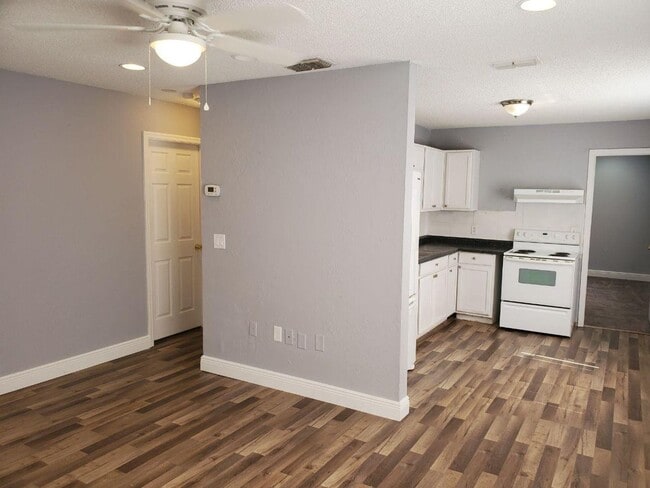 property at 1211 62nd Ave E