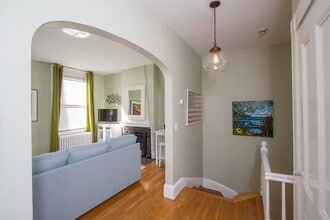 501 Beacon St, Unit 9 in Boston, MA - Building Photo - Building Photo