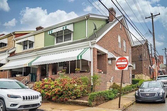 property at 4200 Geneva St