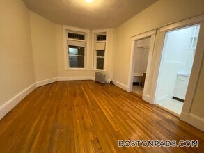 1334 Commonwealth Ave in Boston, MA - Building Photo - Building Photo