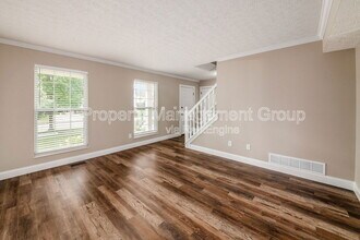 2940 Wynridge Dr in Grove City, OH - Building Photo - Building Photo