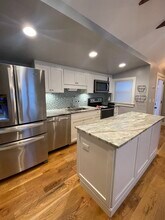 276 Ashley Ave in Charleston, SC - Building Photo - Building Photo
