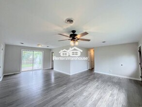 3032 Belle Haven Dr in Virginia Beach, VA - Foto de edificio - Building Photo