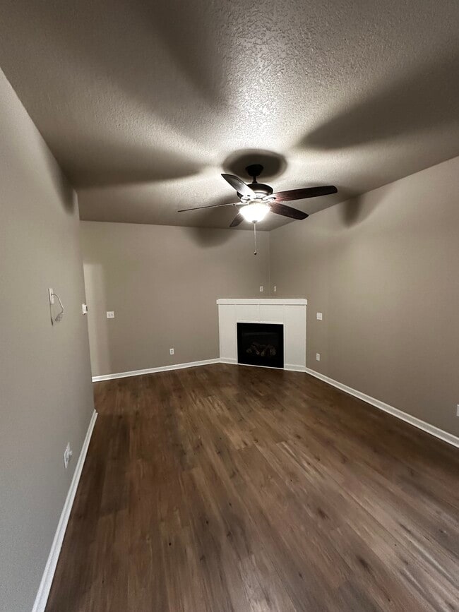 2729 Fletch St in Forest Grove, OR - Building Photo - Building Photo