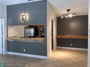 9466 Boca Cove Cir in Boca Raton, FL - Building Photo - Building Photo