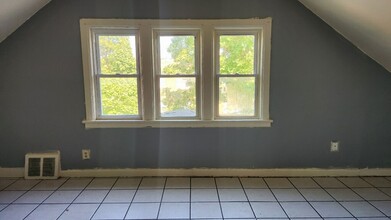 3383 N 28th St-Unit -3383A (Upper) in Milwaukee, WI - Building Photo - Building Photo