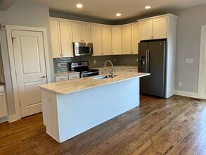 1714A McKinney Ave in Nashville, TN - Building Photo - Building Photo