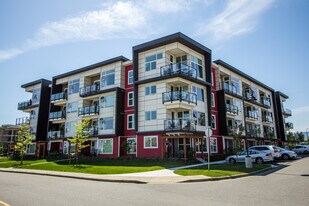 Dover Ridge in Nanaimo, BC - Building Photo