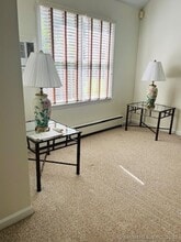 106 Spoonwood Rd in Wilton, CT - Building Photo - Building Photo
