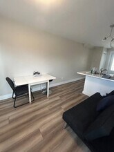 117 Elmwood Dr in Moncton, NB - Building Photo - Building Photo