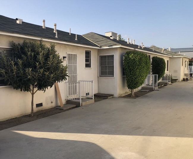 1240 E Acacia Ave Apartments and Nearby Glendale Apartments For Rent
