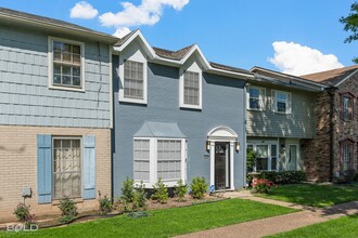 10046 Artesia Dr in Shreveport, LA - Foto de edificio - Building Photo