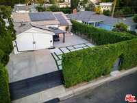 5630 Gentry Ave in Los Angeles, CA - Building Photo - Building Photo