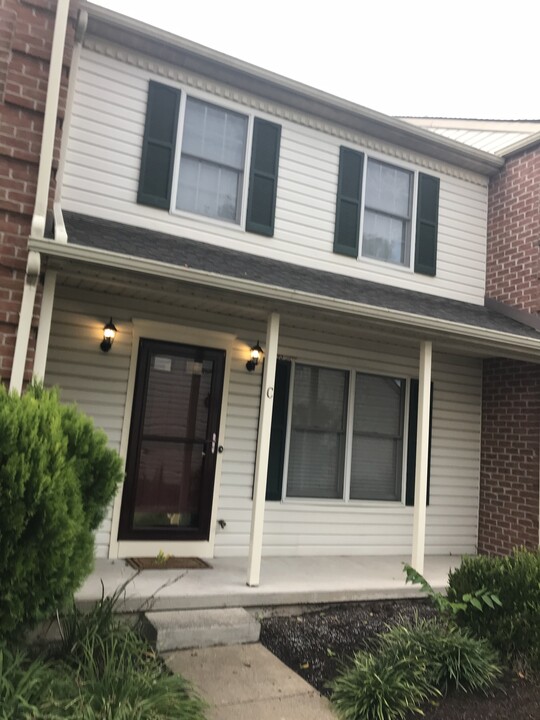 2077G Raleigh Rd in Hummelstown, PA - Building Photo