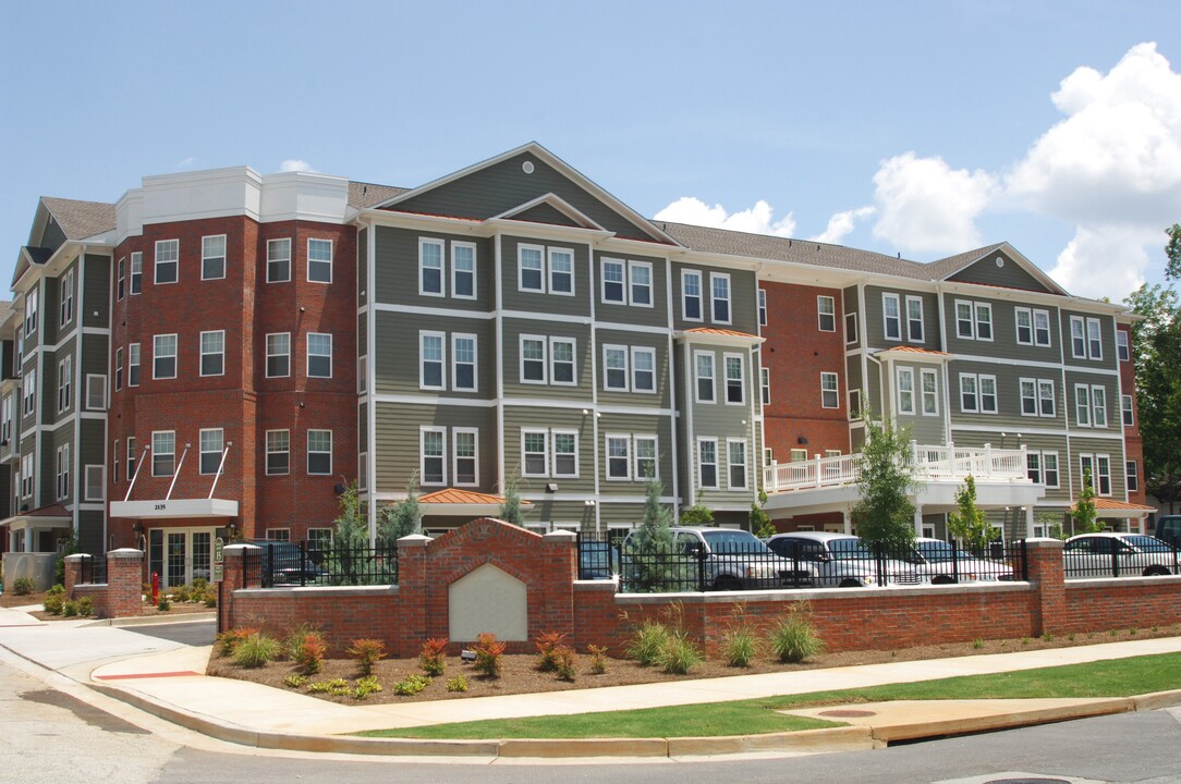 Village on 5th (Senior, 55+) in Augusta, GA - Foto de edificio