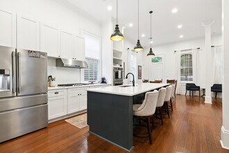 2335 N Rampart St, Unit #2 in New Orleans, LA - Building Photo - Building Photo