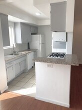 SM in Los Angeles, CA - Foto de edificio - Interior Photo