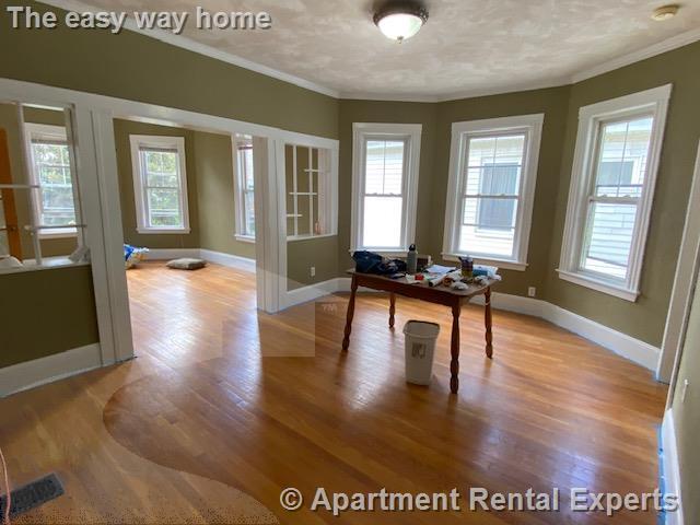 property at 10 Usher Rd