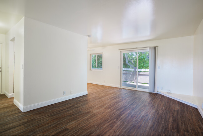 Bayfair in San Lorenzo, CA - Building Photo - Interior Photo