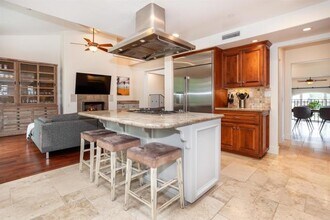 527 Liverpool Dr in Encinitas, CA - Building Photo - Building Photo