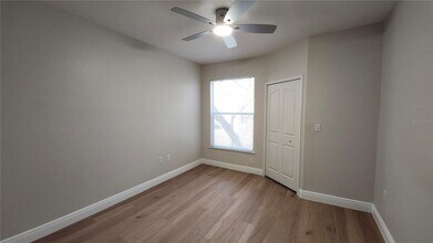 5813 Legacy Crescent Pl in Riverview, FL - Building Photo - Building Photo