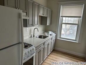 90 Maple St in Malden, MA - Foto de edificio - Building Photo