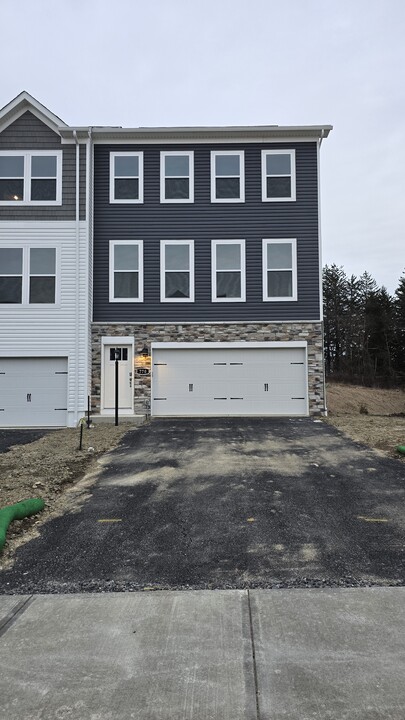 770 Olivia St in Crafton, PA - Building Photo