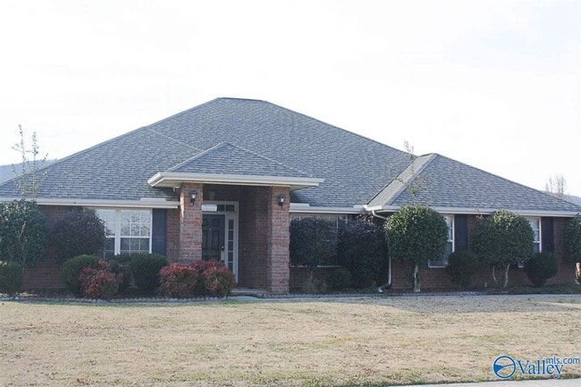 property at 7010 Thornwood Ln SE