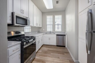 Avalon in Davis, CA - Building Photo - Interior Photo