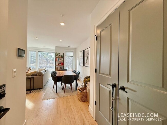 4335 Harrison St NW in Washington, DC - Building Photo - Building Photo