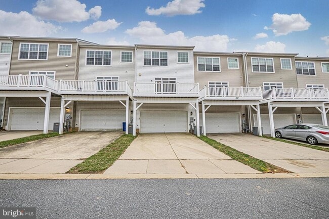 11919 Little Seneca Pkwy in Clarksburg, MD - Building Photo - Building Photo