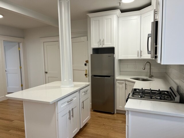 131 Park Dr, Unit 36 in Boston, MA - Building Photo - Building Photo