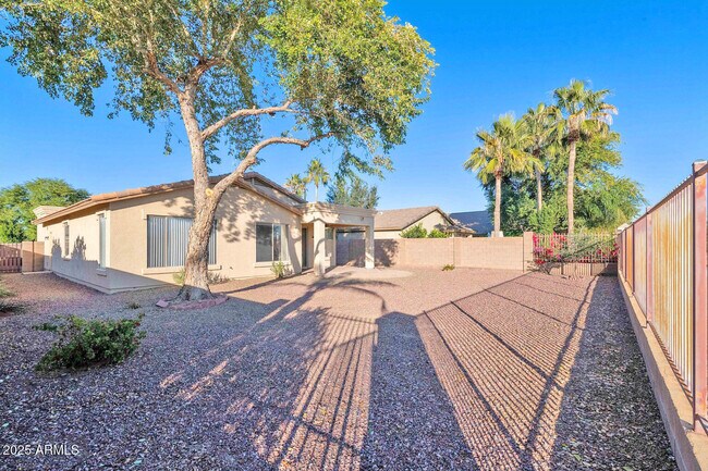 property at 3399 E Meadowview Ct