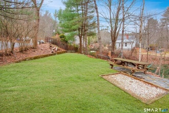 27 High St in New Hartford, CT - Building Photo - Building Photo