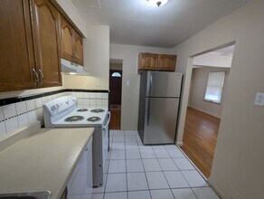 1247 Ashford Dr in St. Louis, MO - Building Photo - Building Photo