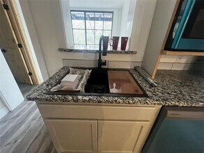 208 Cliffdale Ave in Dallas, TX - Building Photo - Building Photo