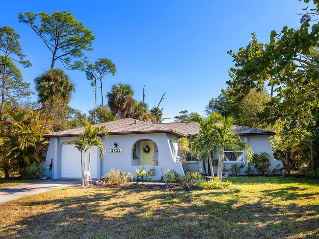 3932 Ragen St in North Port, FL - Building Photo - Building Photo