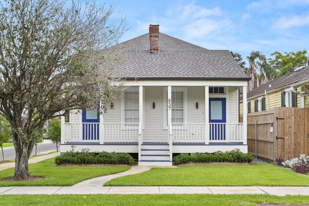 837 Cherokee St in New Orleans, LA - Building Photo