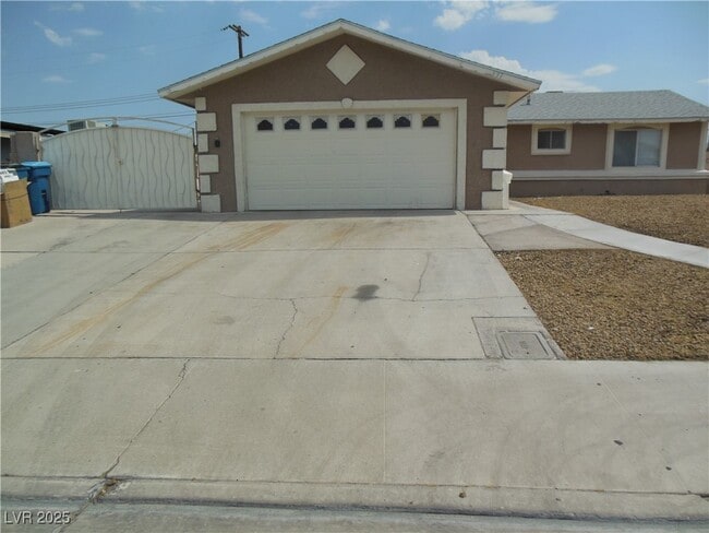 6337 Elton Ave in Las Vegas, NV - Building Photo - Building Photo