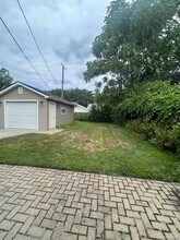159 E Maplehurst Ave in Ferndale, MI - Building Photo - Building Photo