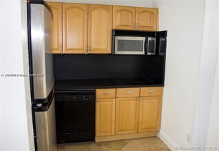 1610 Lenox Ave. in Miami Beach, FL - Building Photo - Building Photo