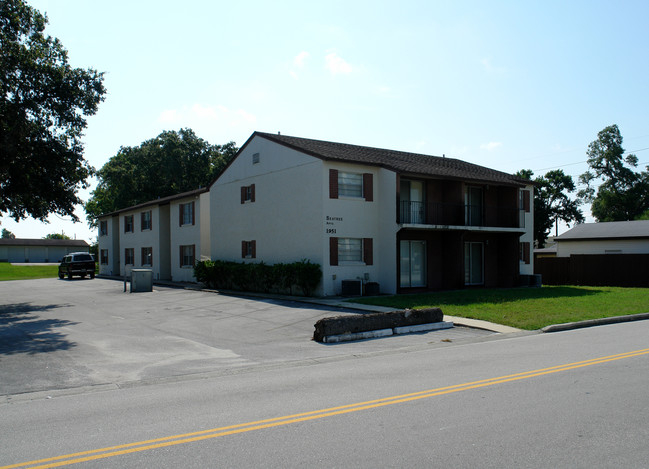 Seatree Apartments in Daytona Beach, FL - Building Photo - Building Photo