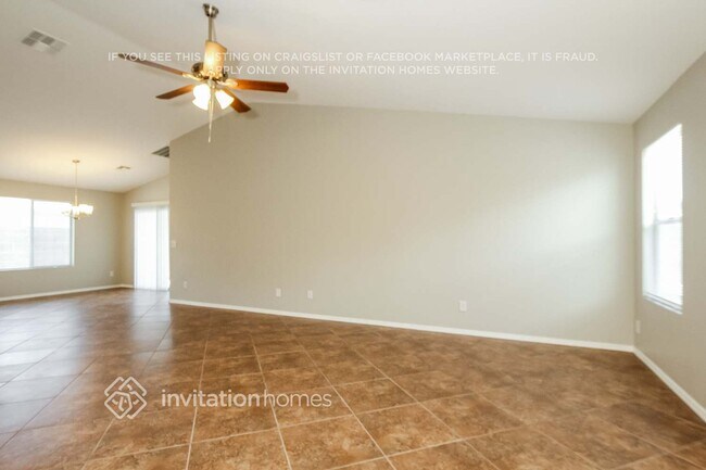13986 W Maui Ln in Surprise, AZ - Building Photo - Building Photo