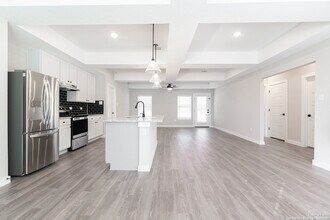 5815 Tree View St in San Antonio, TX - Building Photo - Building Photo