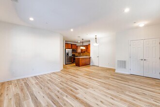 975 Main St in Farmingdale, NY - Building Photo - Building Photo