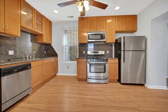 2257 W Fullerton Ave in Chicago, IL - Building Photo - Building Photo