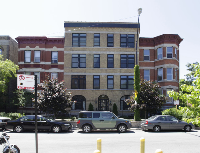 2220 N Sedgwick in Chicago, IL - Building Photo - Building Photo