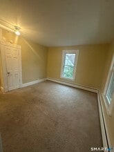 134 Queen St in Bristol, CT - Building Photo - Building Photo