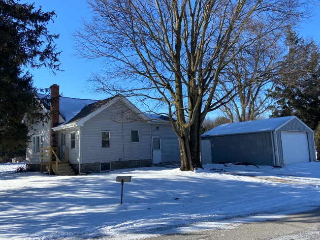 property at 12701 S River Rd